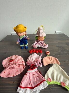 Vintage Lime Chifon & Huckleberry pie dolls with Strawberry shortcake clothes